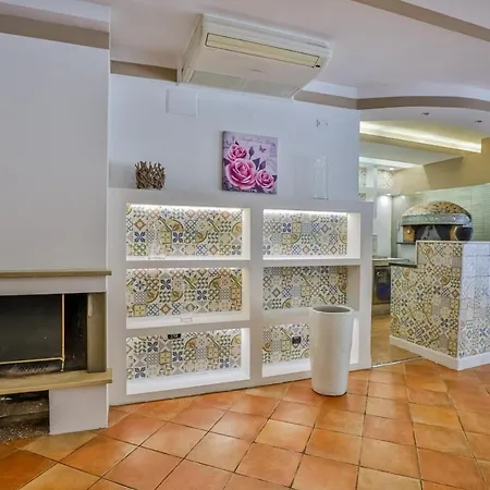 Il Pineto Food & Bed & Breakfast *